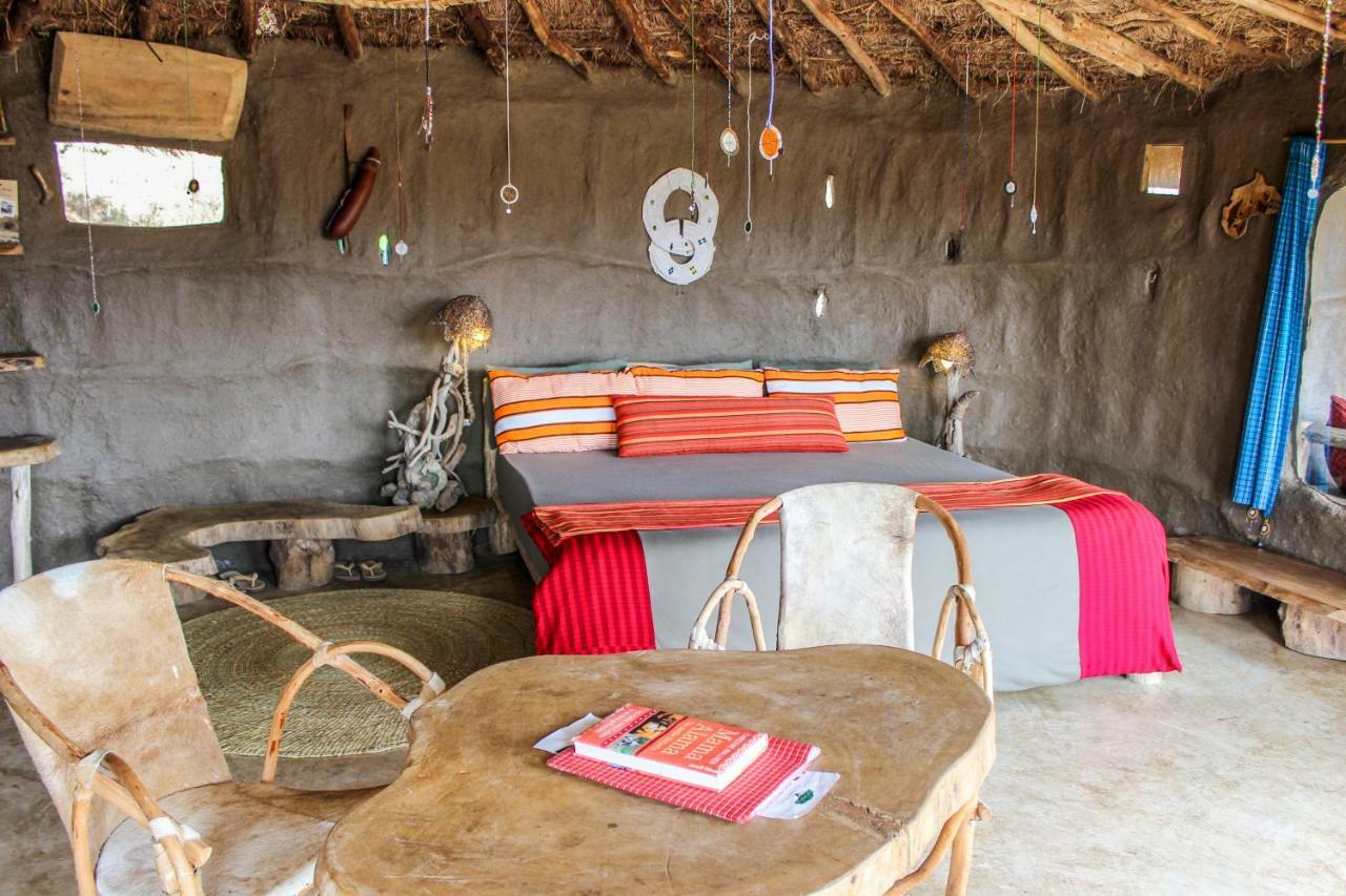 Original Maasai Lodge - Africa Amini Life Engare Nanyuki Exterior photo